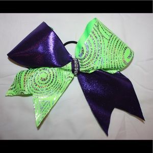 cheer bow